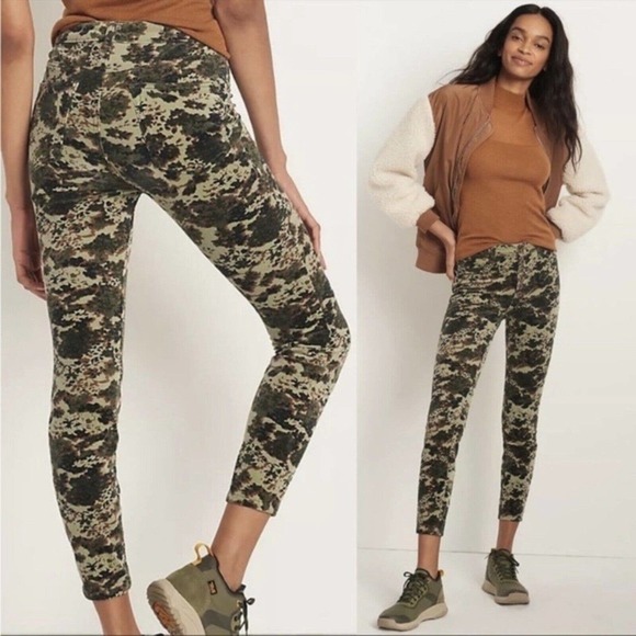 Anthropologie Pilcro Camo Corduroy High Rise Skinny Pants Button Fly Size 30